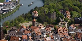 Blick auf Dilsberg und den Neckar
