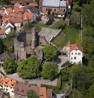 Luftansicht der Burgfeste Dilsberg